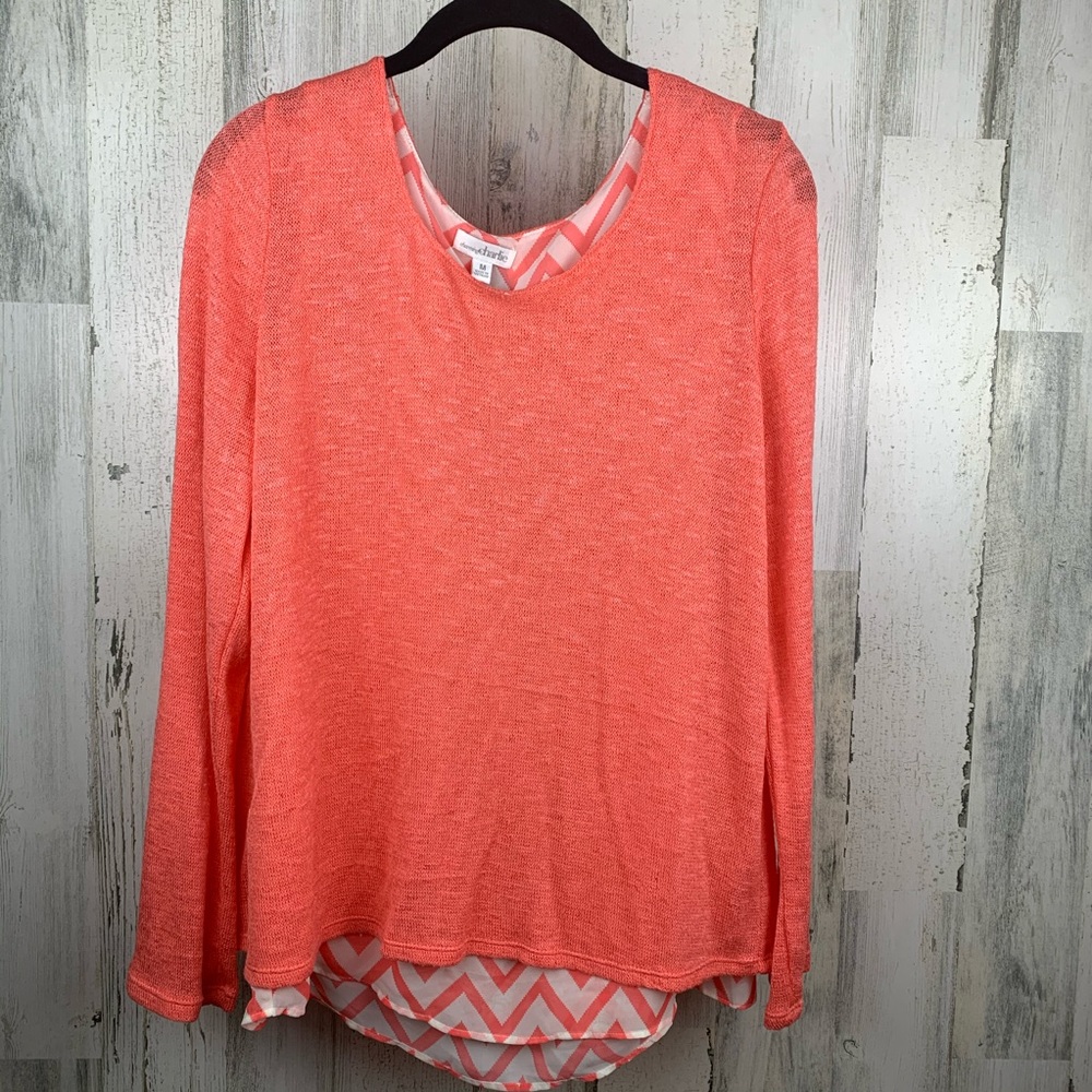 Charming Charlie’s NWT Size M Coral sweater